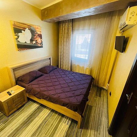 Urban Rez Suites Iasi Eksteriør bilde