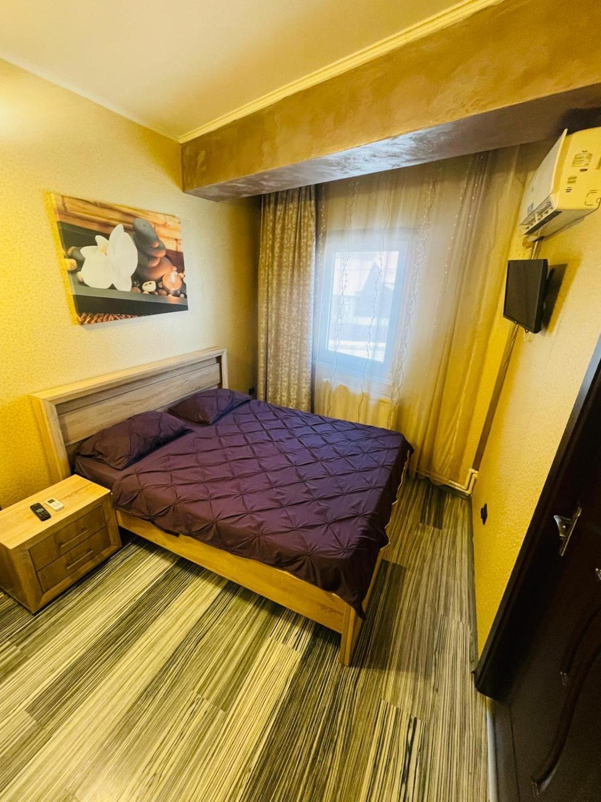 Urban Rez Suites Iasi Eksteriør bilde