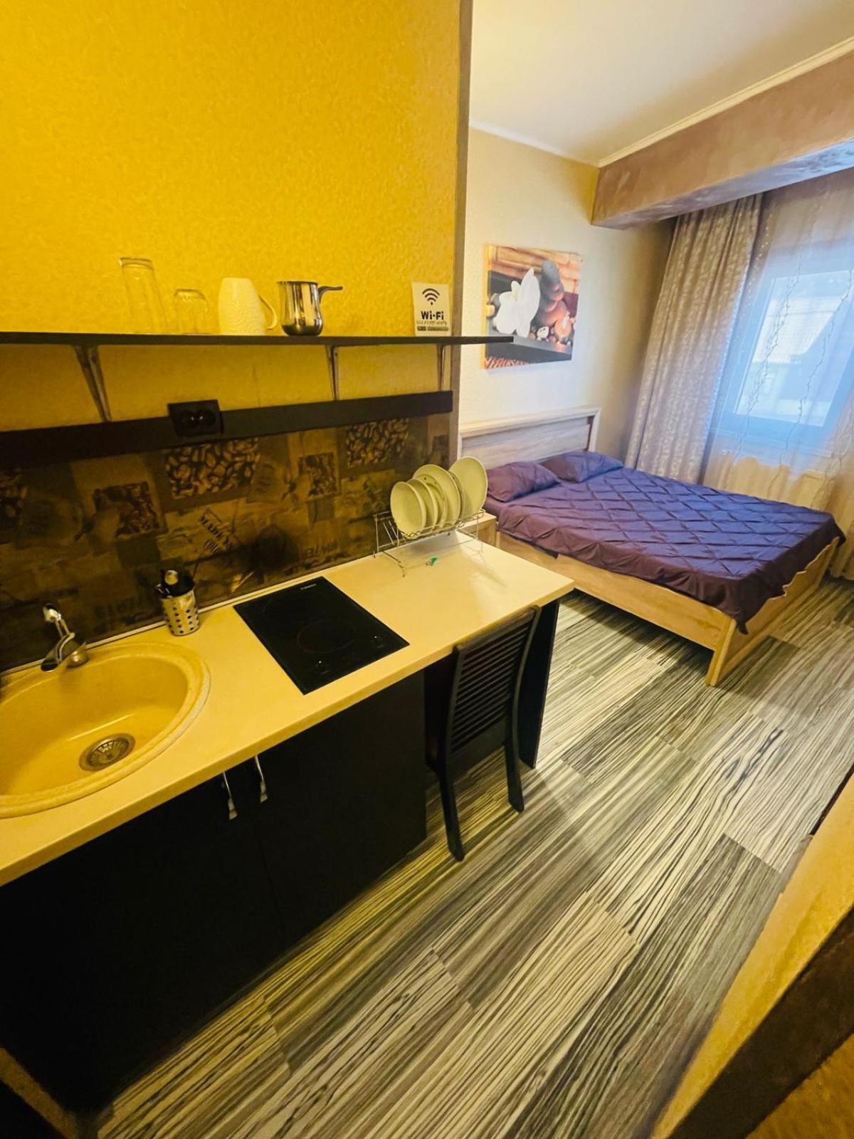 Urban Rez Suites Iasi Eksteriør bilde